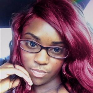 Meet your Posher, Shalithia